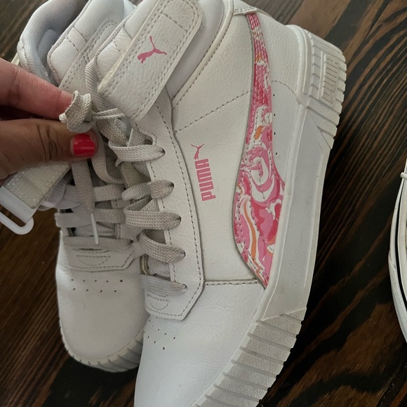 Big girl sneakers - Picture 7 of 9